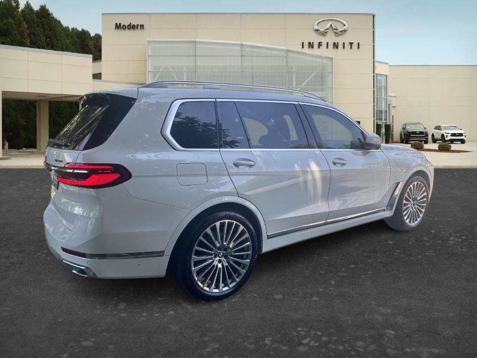 Used 2023 Alpine White BMW xDrive40i image 13