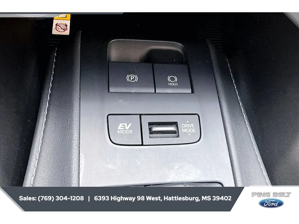 Used 2021 Blizzard Pearl Toyota LE image 23