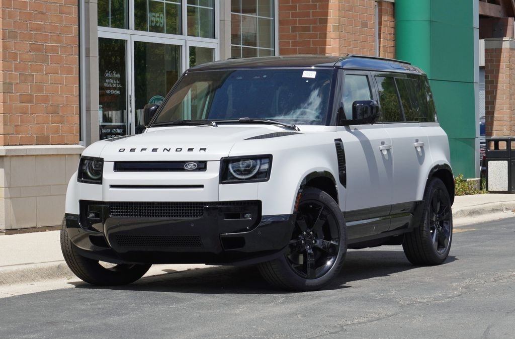 Used 2026 Gray Land Rover X-Dynamic SE image 1