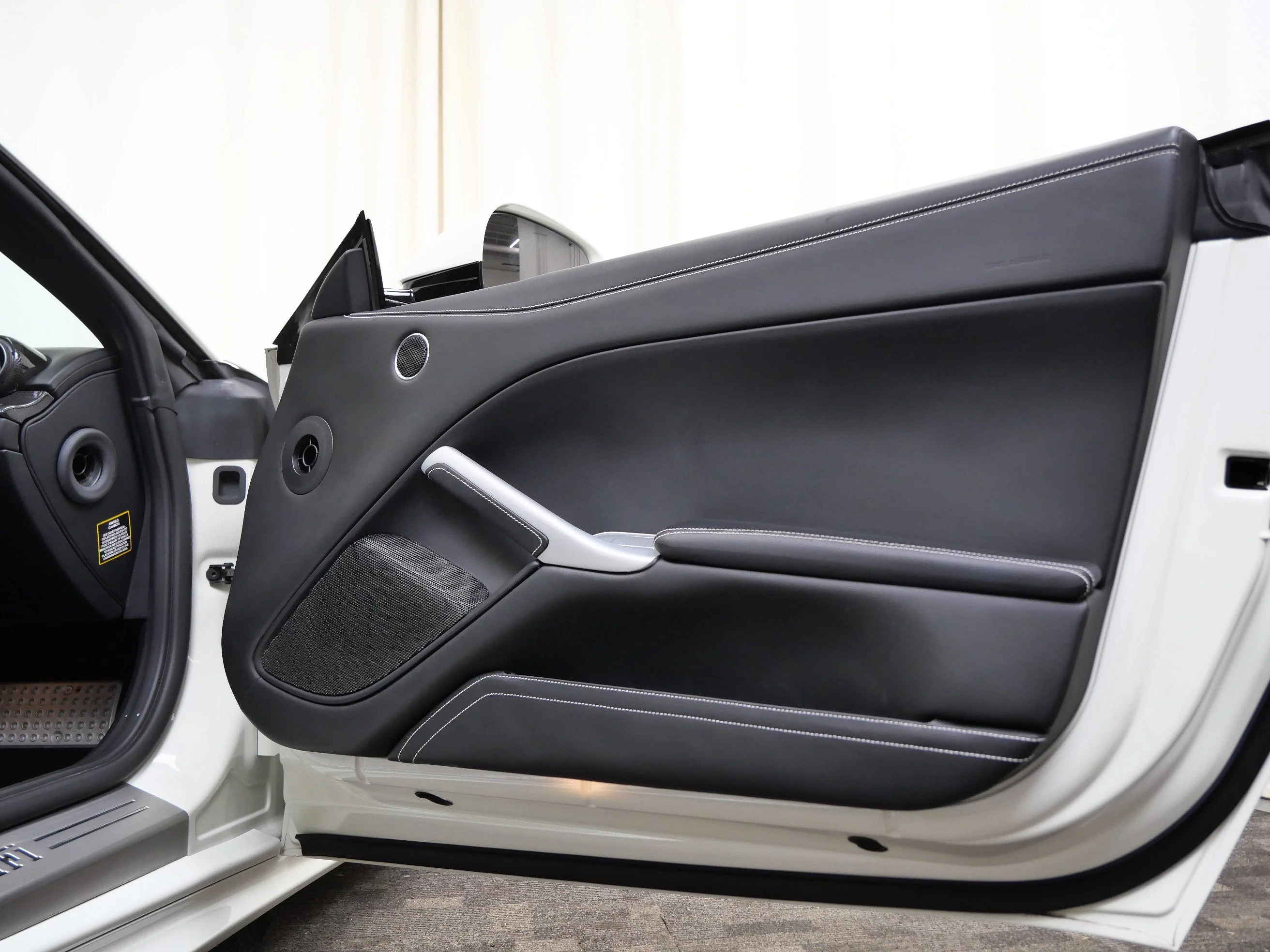 Certified Used 2014 Bianco Avus Ferrari Berlinetta image 12