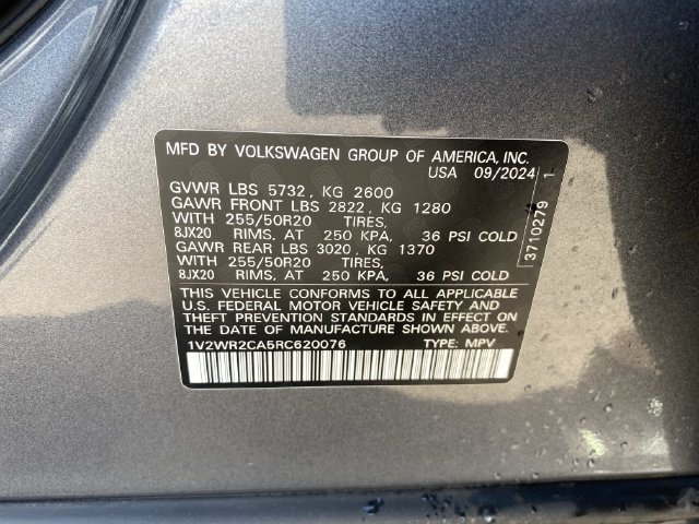Used 2024 Gray Volkswagen 2.0T SE w/Technology image 35