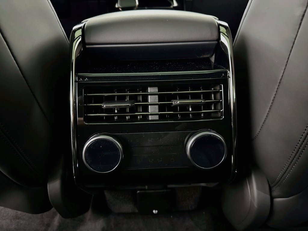 New 2027 Tourmaline Brown in Satin finish Land Rover SV image 26