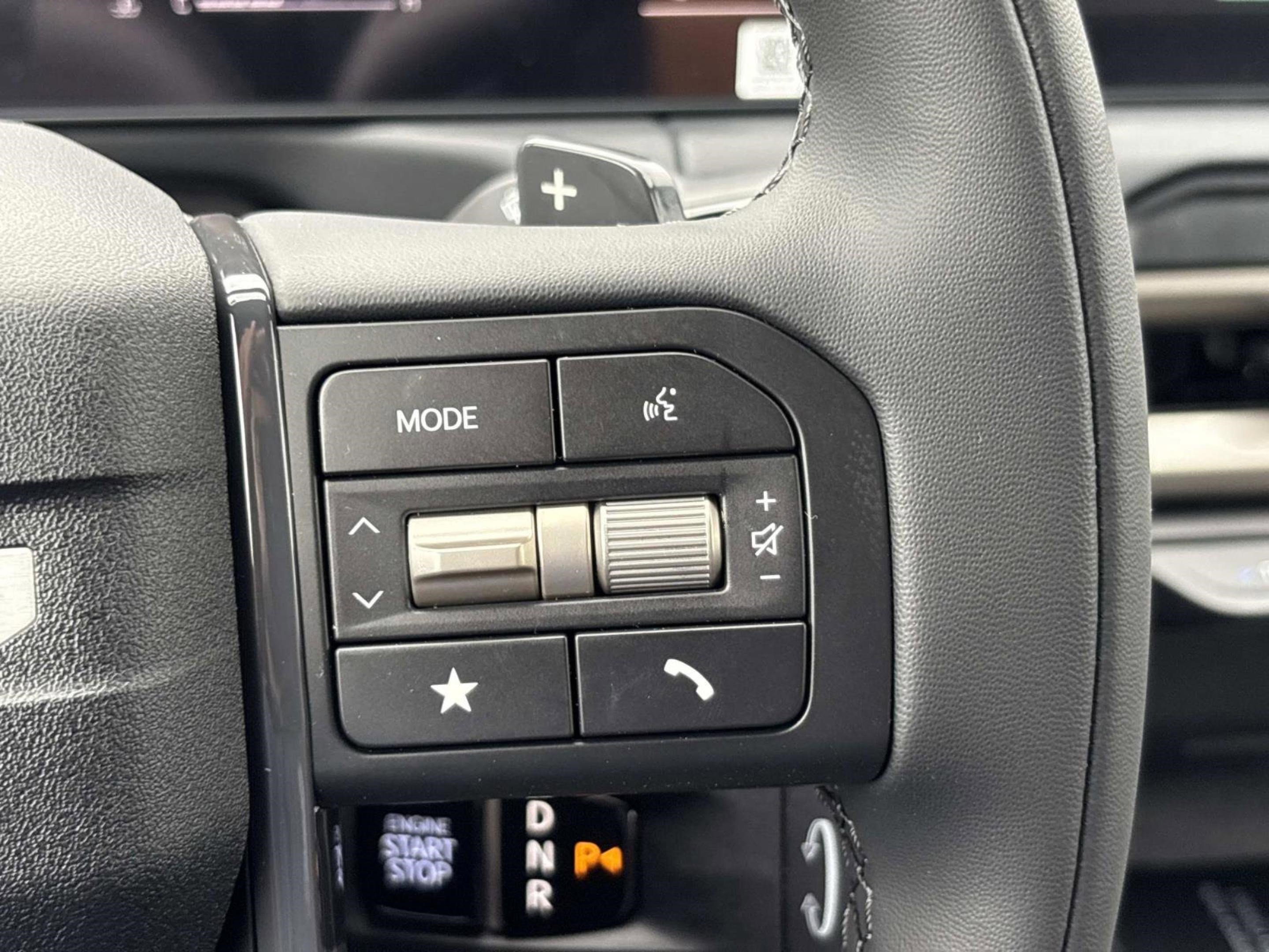 New 2027 Ivory Silver Kia S image 27