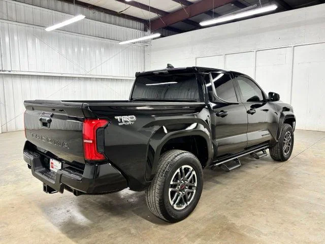 Used 2025 BLACK Toyota  image 7
