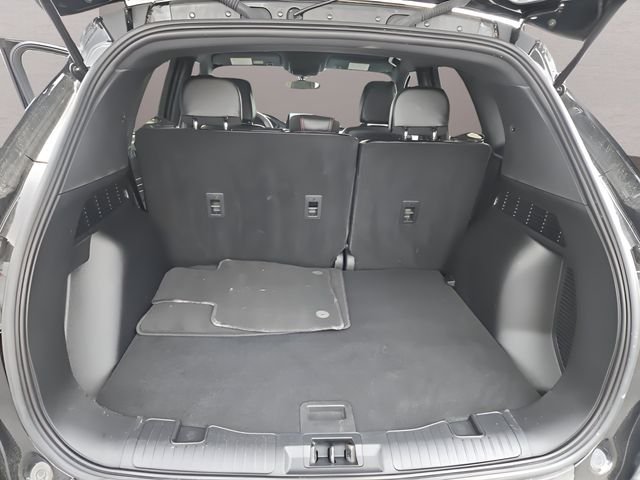 Used 2025 Black Metallic Ford ST-Line image 30