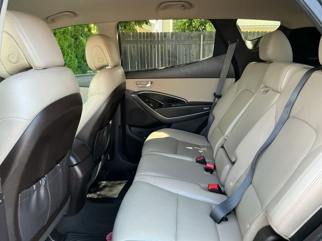 Used 2013 Green Hyundai Base image 21