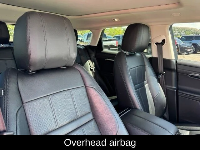 Used 2020 Silver Land Rover SE image 27
