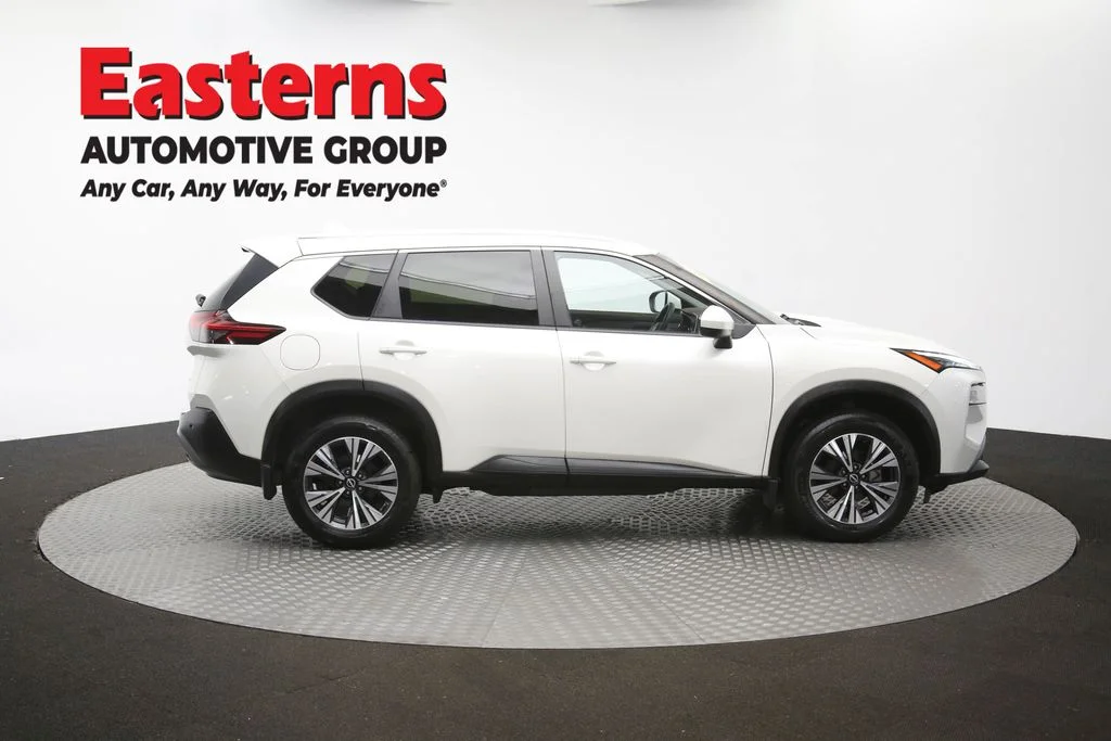 Used 2023 White Nissan SV image 44