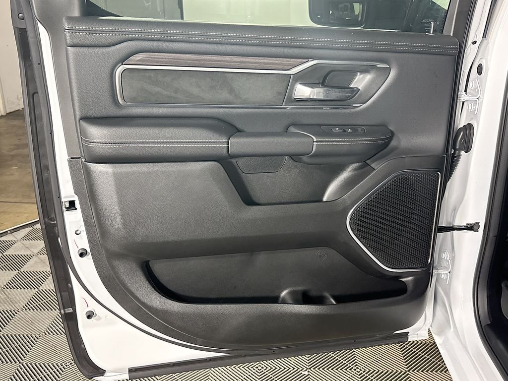 2026 RAM 1500 Laramie - Photo 20
