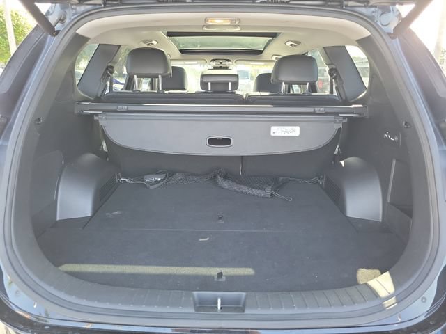 Used 2023 Black Hyundai SEL image 9