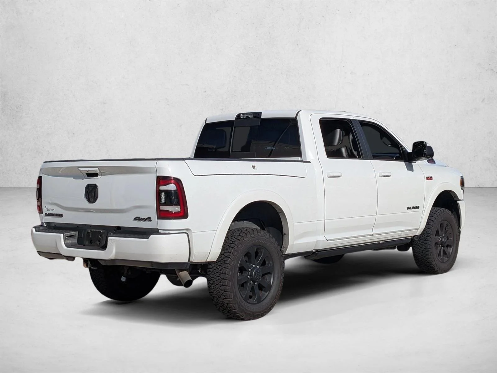 Used 2022 Bright White Clearcoat Ram Laramie image 5