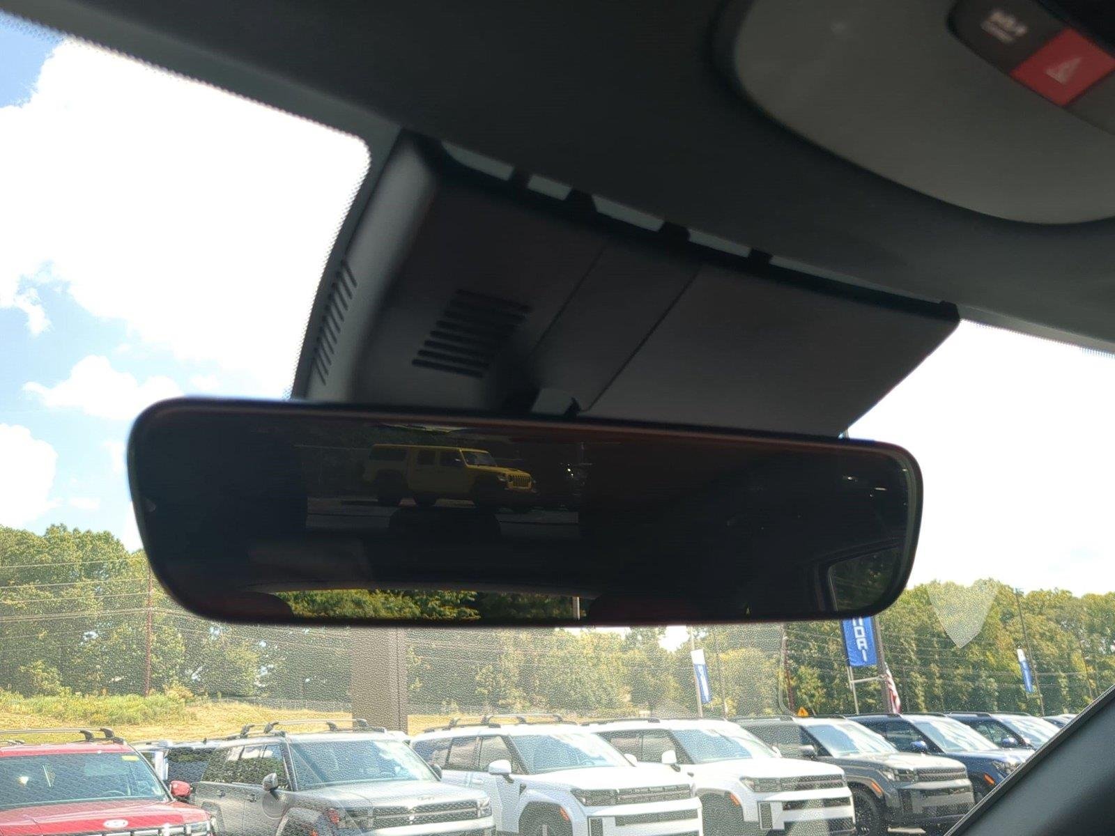 Used 2024 Wolf Gray Kia SX-Prestige image 21