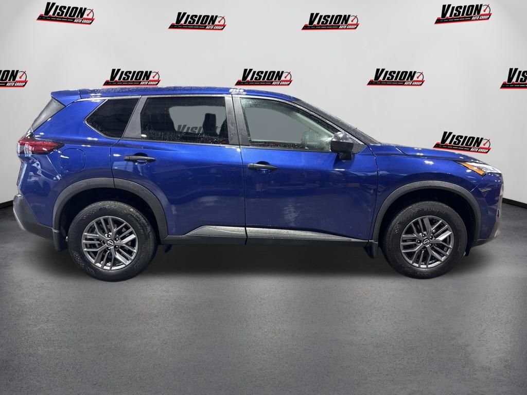 Used 2023 Blue Nissan S image 4