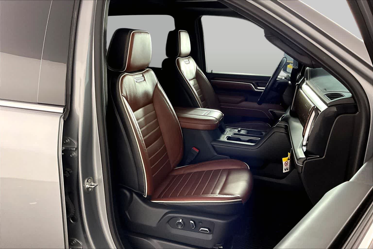 Used 2026 Sterling Metallic GMC Denali Ultimate image 9