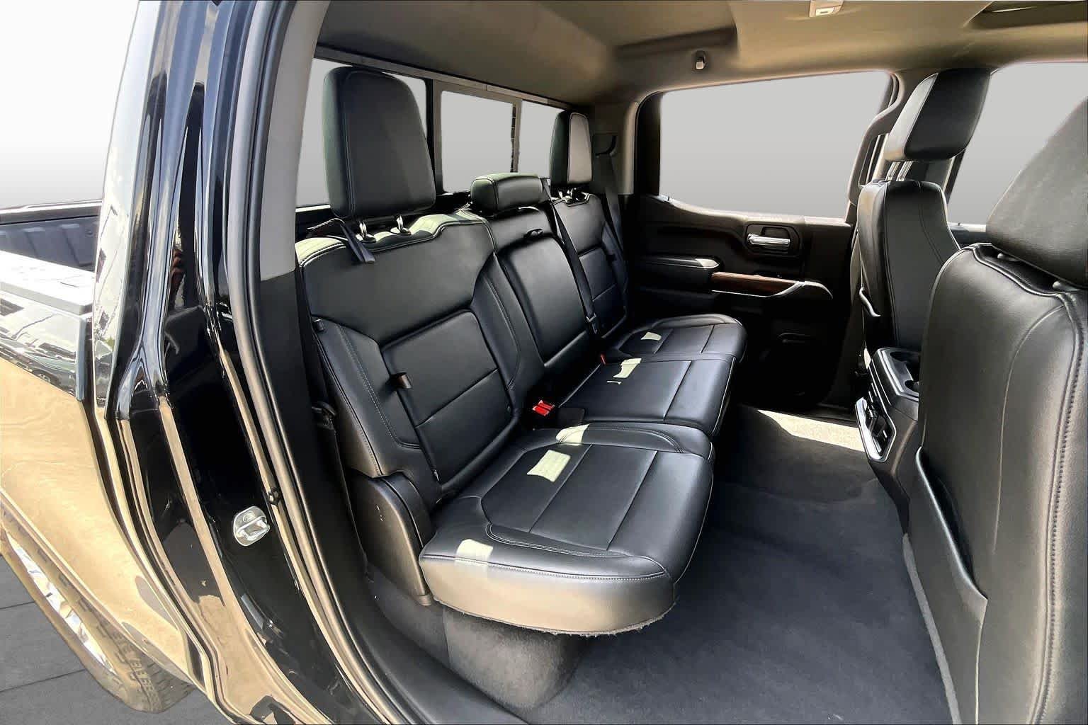 Used 2020 ONYX BLACK GMC SLT image 20