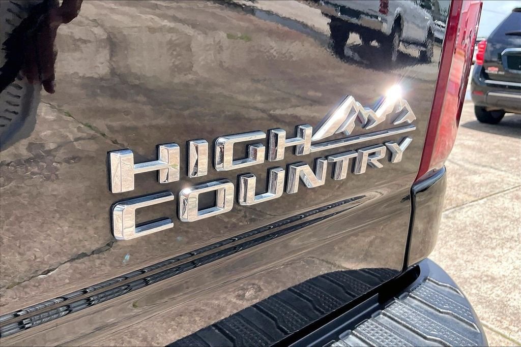 Used 2023 Black Chevrolet High Country image 21