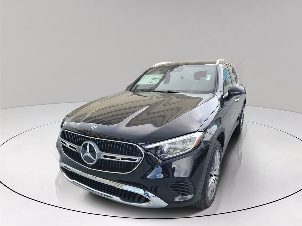 New 2026 Black Mercedes-Benz GLC 300 image 3