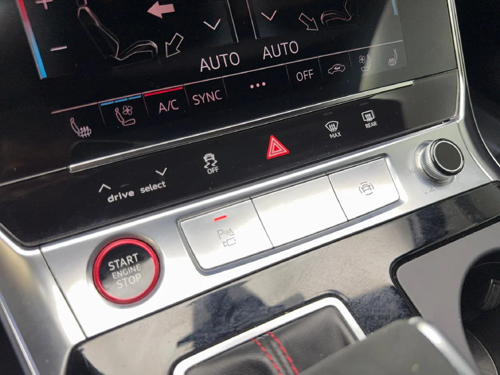Used 2022  Audi 4.2 image 67