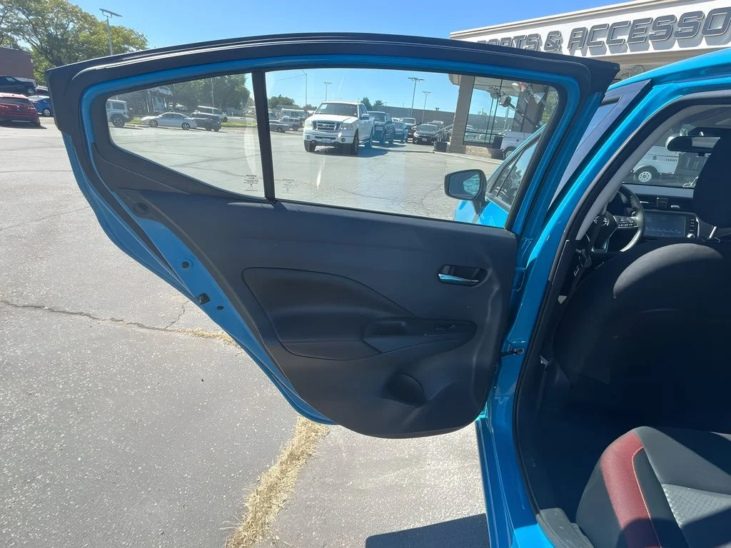 2025 Nissan Versa Sedan SR - Photo 25
