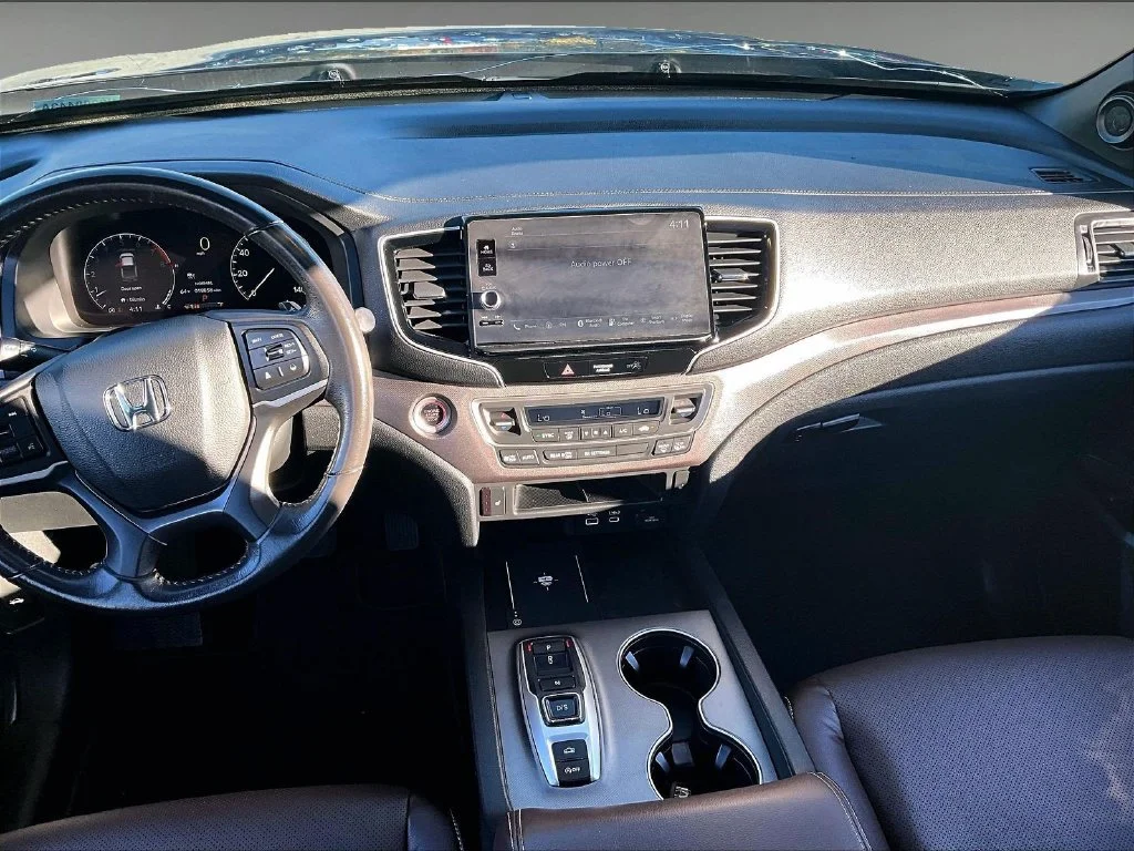Used 2025 Gray Honda RTL image 17