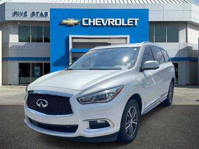 Used 2019 White INFINITI LUXE image 3