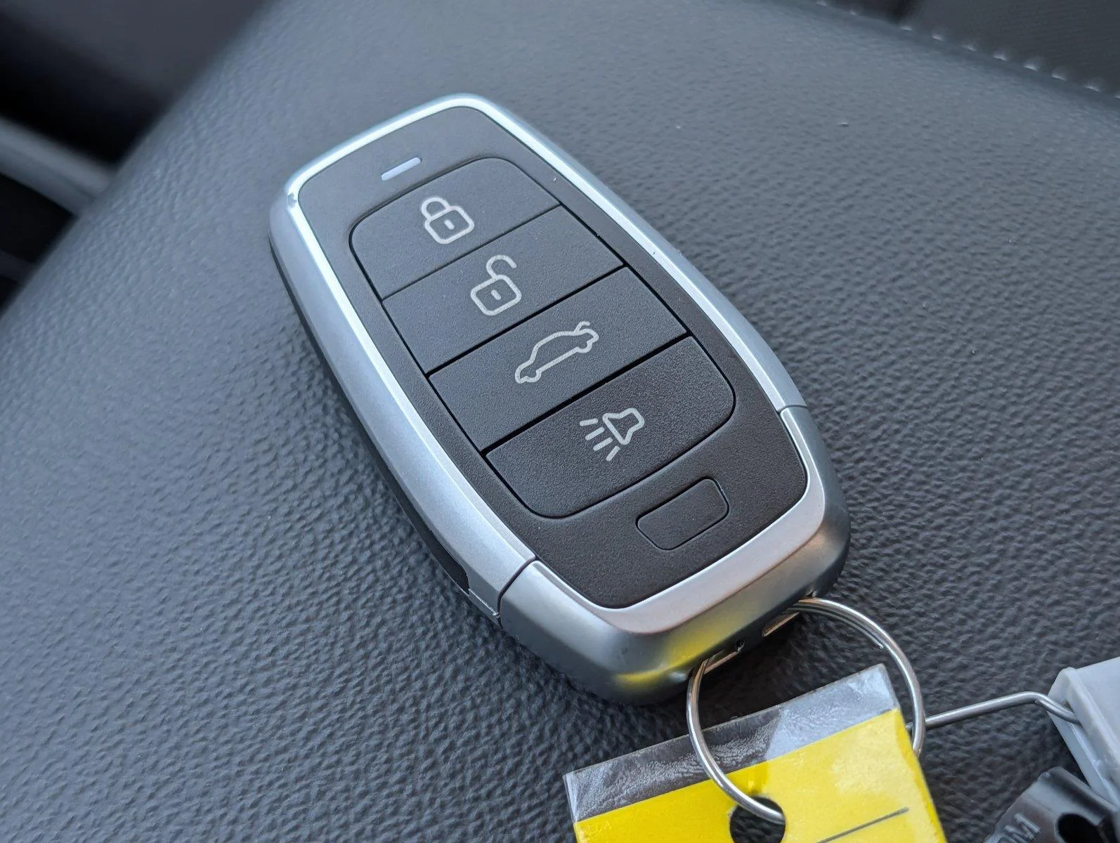 Used 2025 Urban Gray Pearl Honda EX image 19