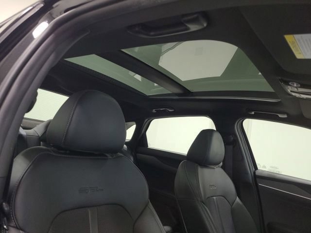 2024 Kia K5 GT-Line - Photo 9