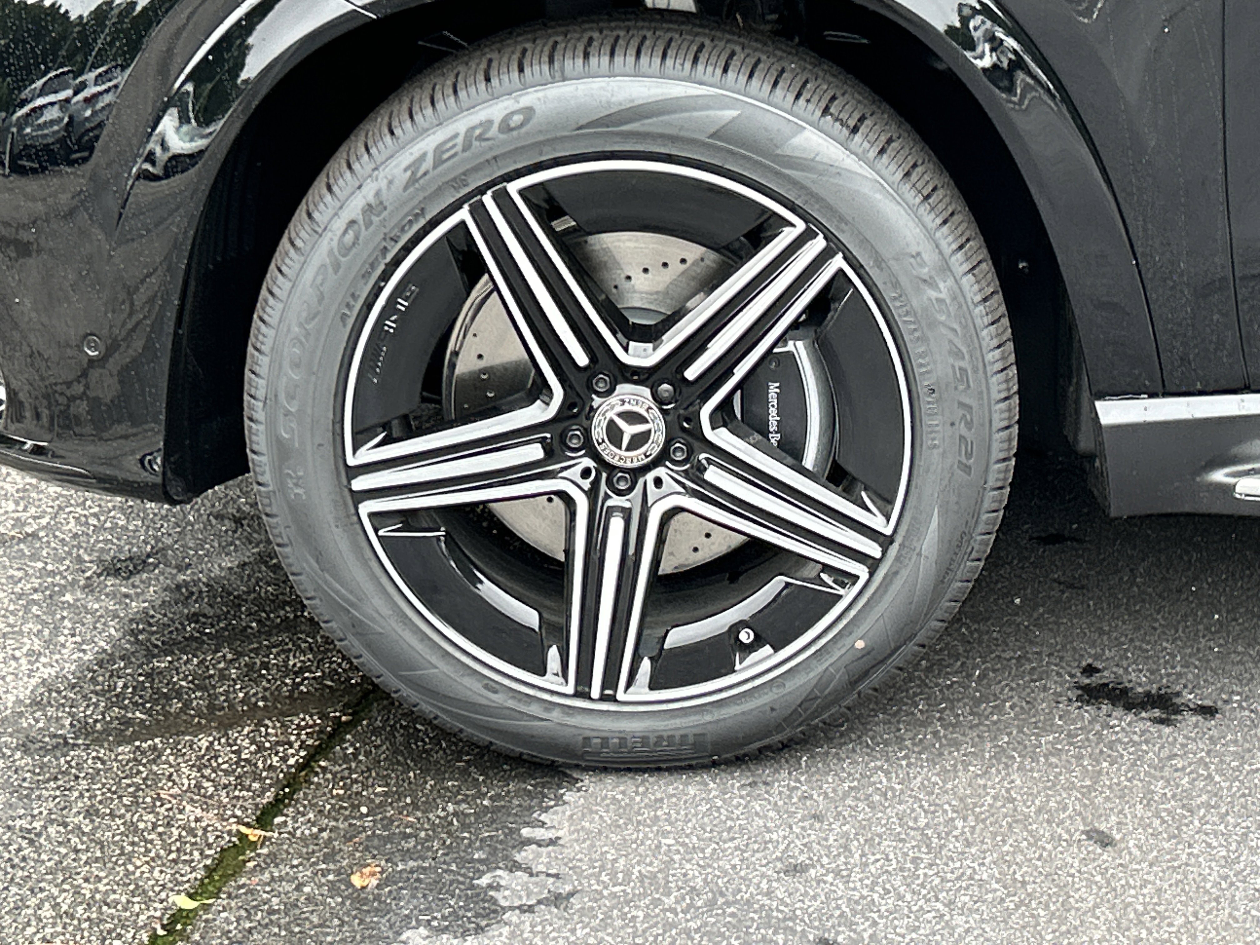 New 2026 Black Mercedes-Benz GLE 350 4MATIC® SUV image 14