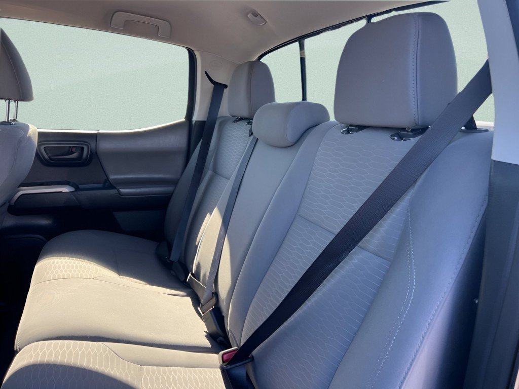 Used 2018 Magnetic Gray Metallic Toyota SR5 image 20