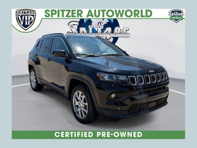 2023 Jeep Compass Latitude Lux 4X4's photo
