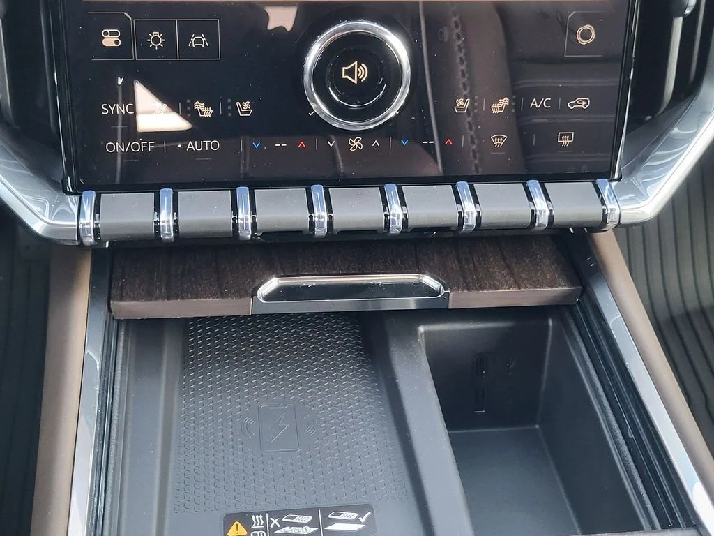 2026 GMC Acadia Denali Ultimate - Photo 19