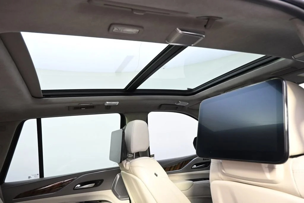 Used 2022 Galactic Gray Metallic Cadillac Sport Platinum image 17