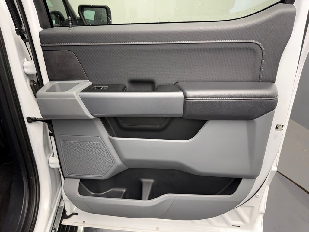 Used 2025 White Ford XLT image 72