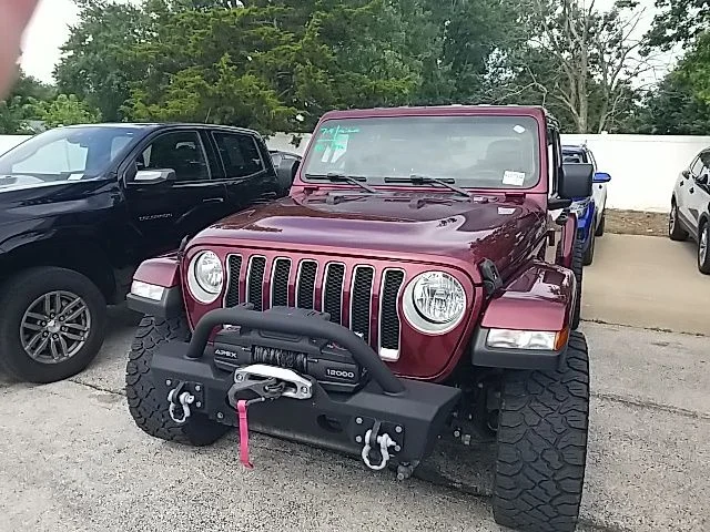 Used 2021 Red Jeep Unlimited Sahara image 10