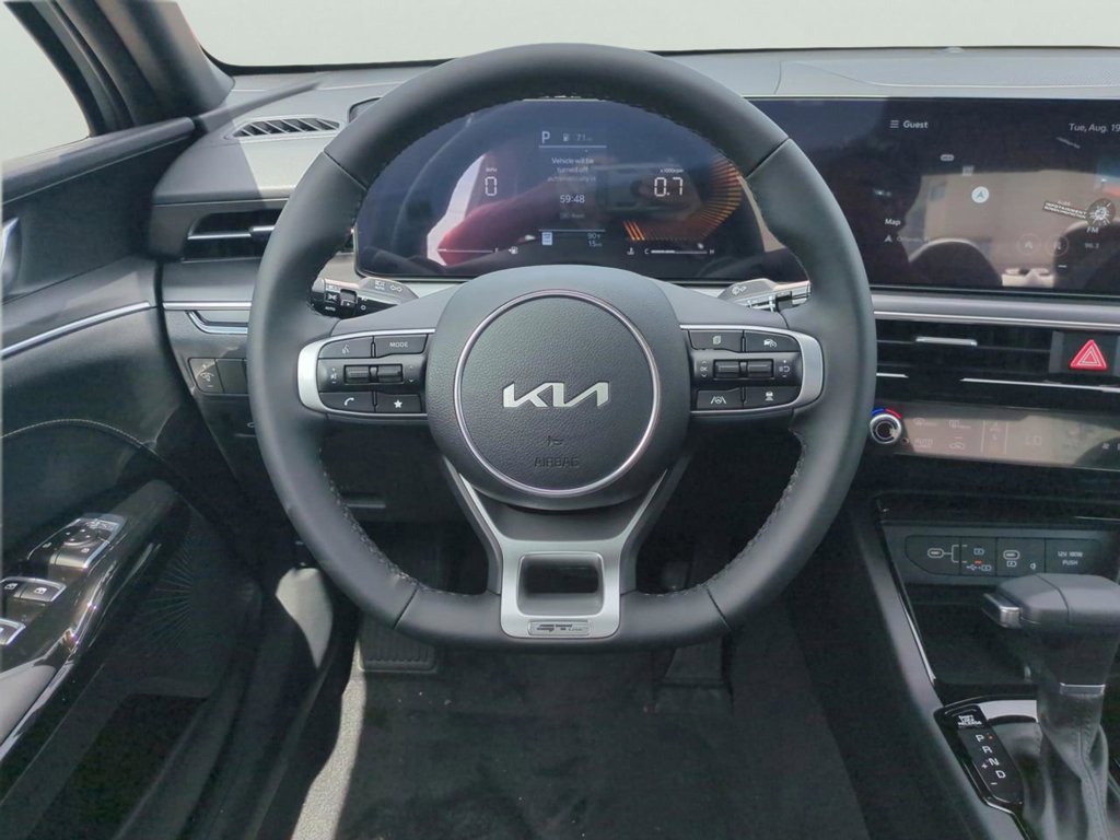 2026 Kia K5 GT-Line - Photo 17