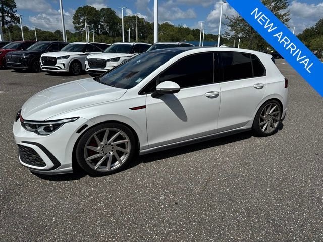 Used 2022 Oryx White Pearl Effect Volkswagen 2.0T SE image 13