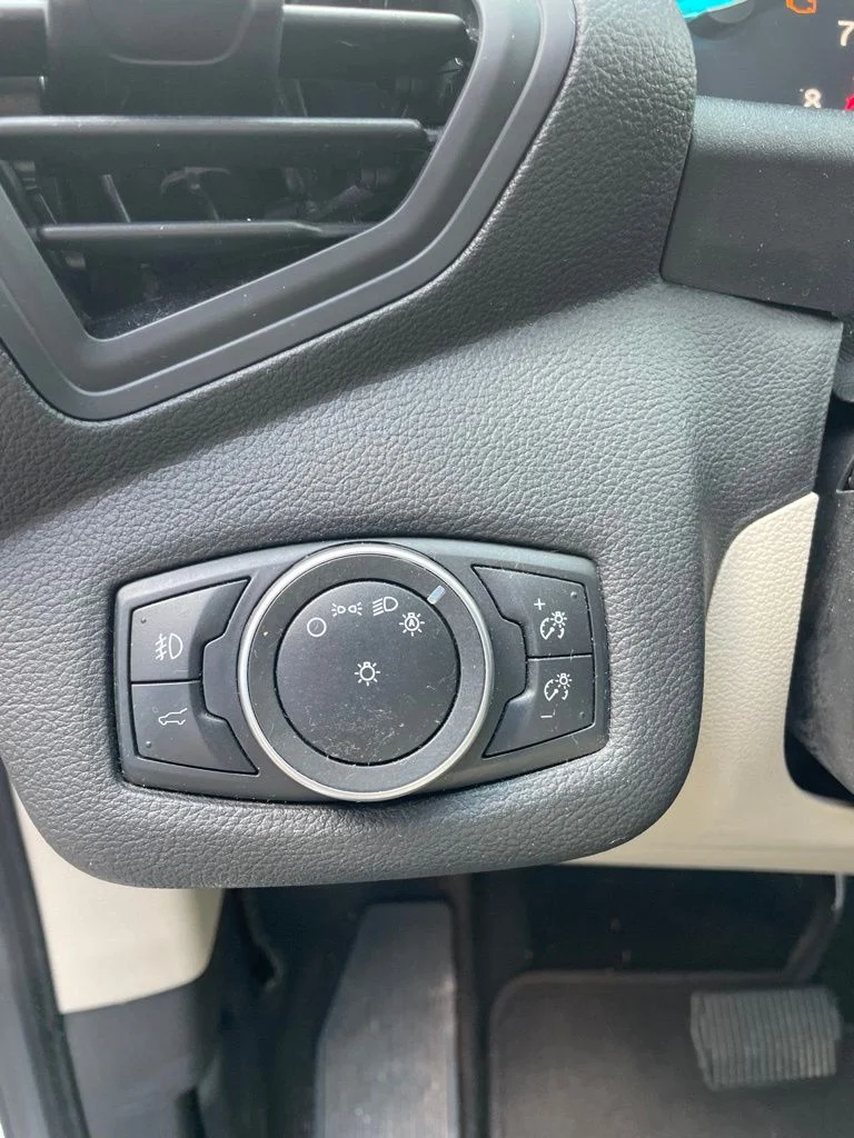 Used 2019 White Ford SEL image 14