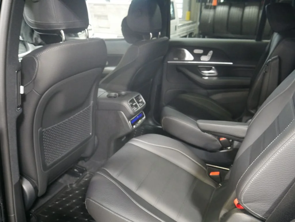 New 2026 Obsidian Black Metallic Mercedes-Benz GLS 450 image 55