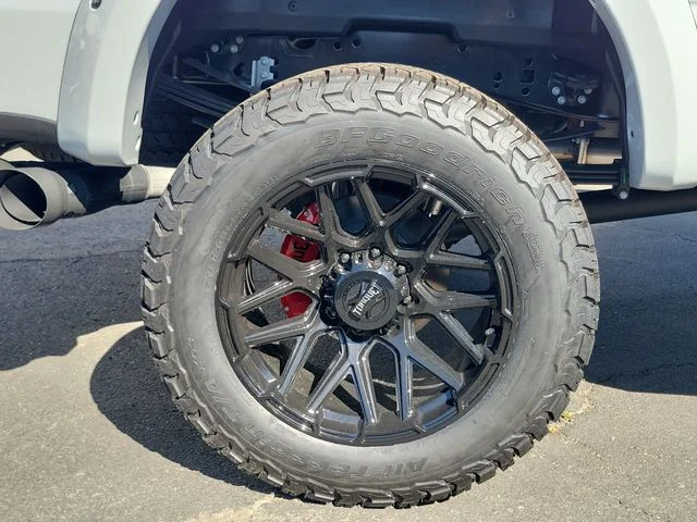 New 2026 Avalanche Ford Lariat image 5