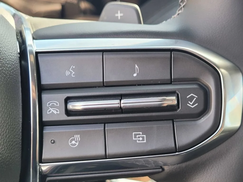 2026 GMC Yukon XL Denali - Photo 24
