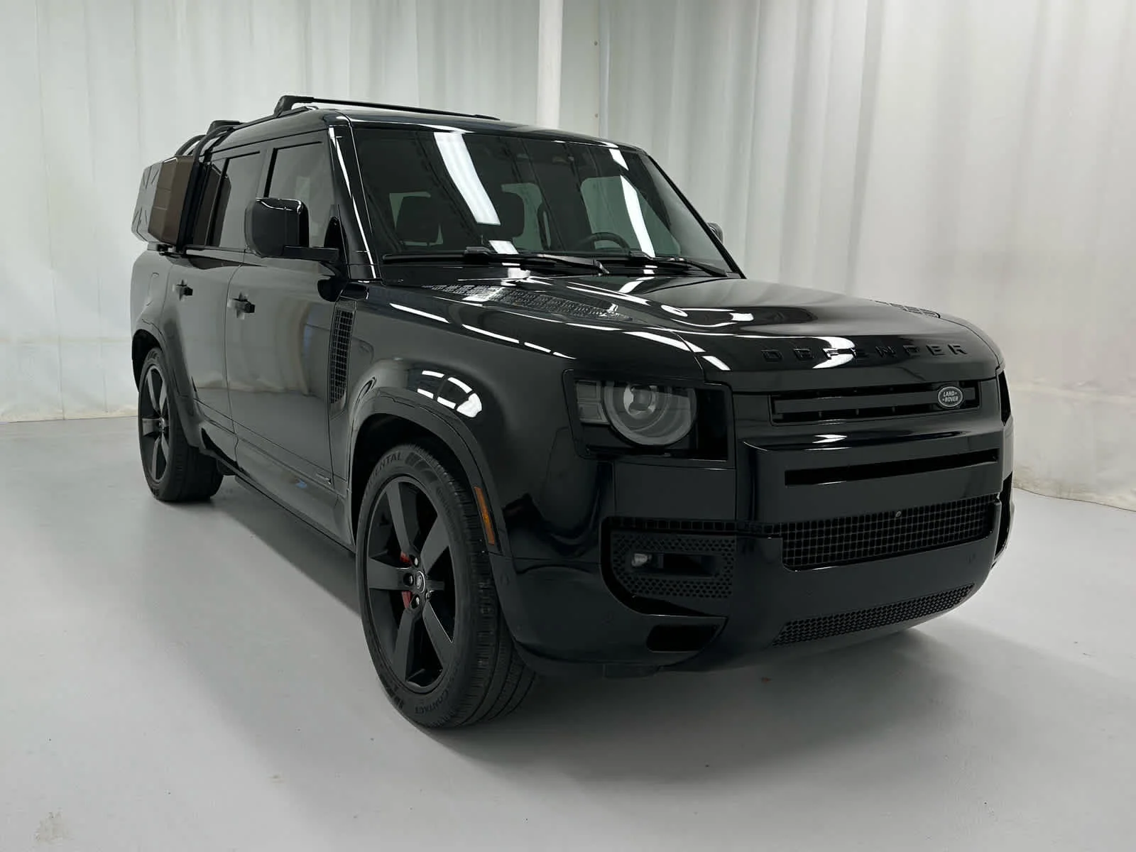 2024 Land Rover Defender 130 X P400's photo