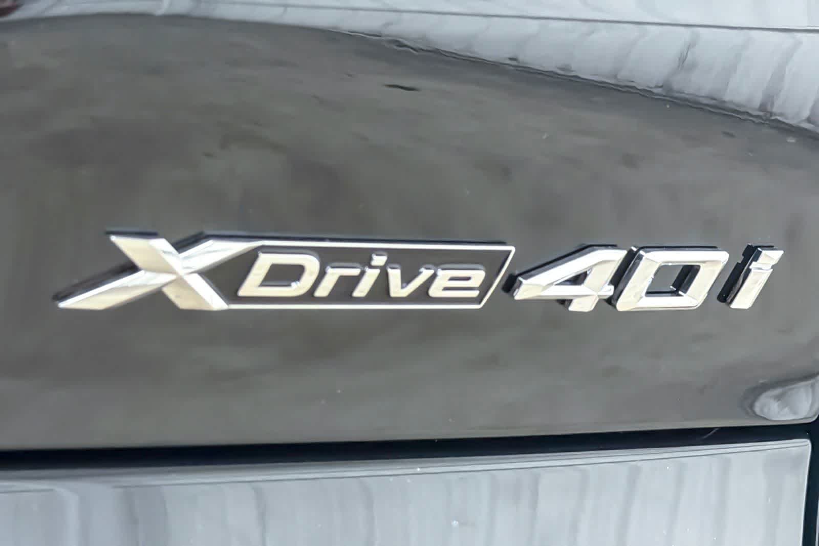 New 2026 Black Sapphire Metallic BMW xDrive40i image 26