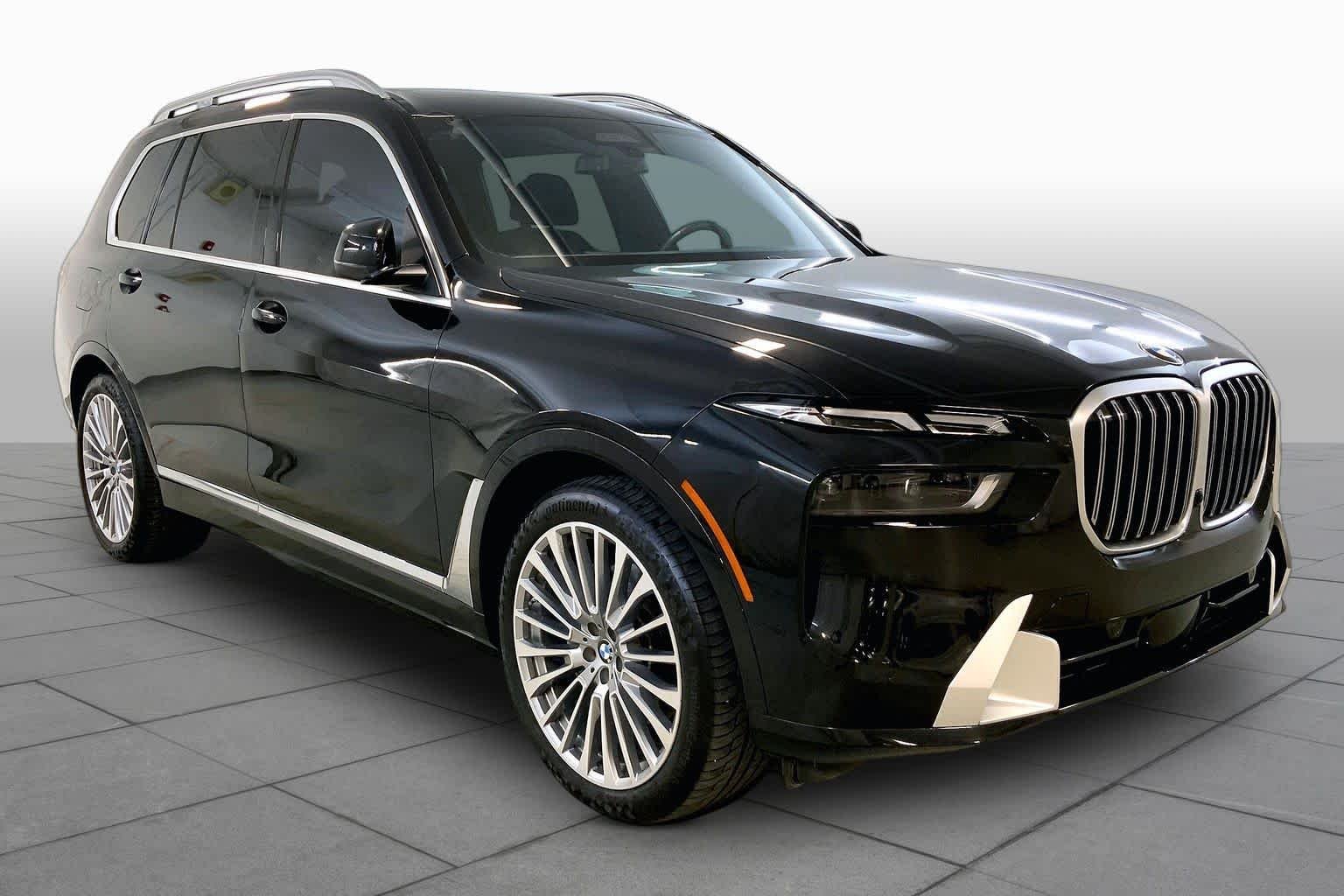Used 2025 BMW X7 40i with VIN 5UX23EM08S9Z80596 for sale in Kansas City