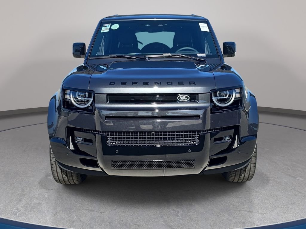 New 2026 Carpathian Grey Land Rover X-Dynamic SE image 2
