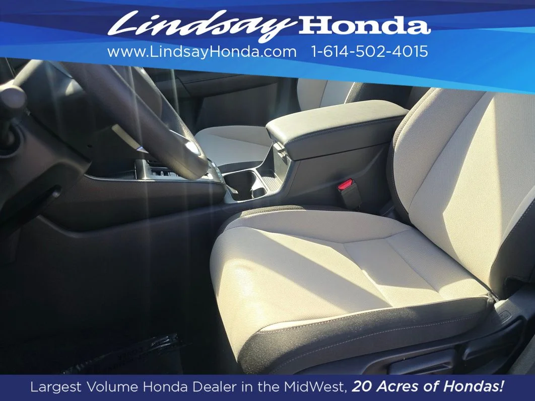 New 2026 Platinum White Pearl Honda LX image 7