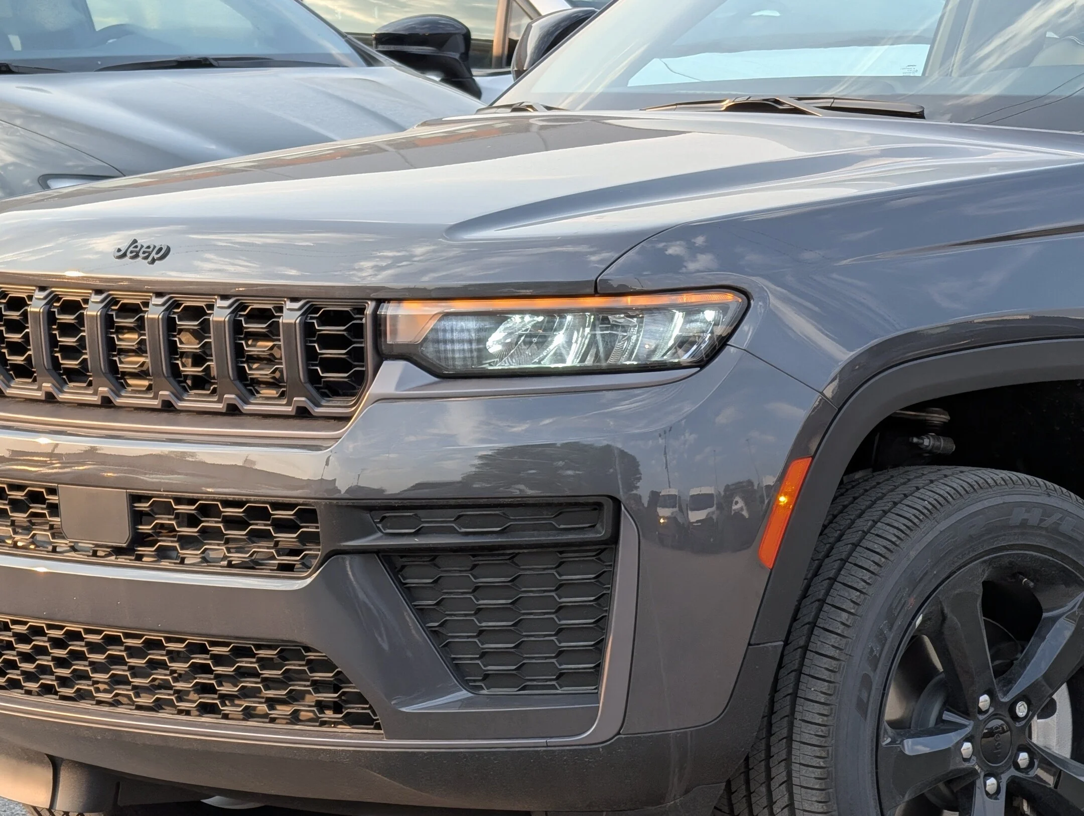 New 2026 Grey Jeep Altitude - - 20 Gloss Black Wheels - Capri Leatherette/Suede - Remote Start - Altitude Pkg & More! image 10
