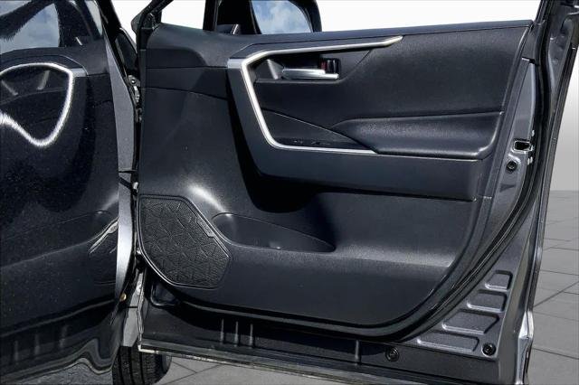 Certified Used 2025 MAGNETIC GRAY MET. Toyota  image 22