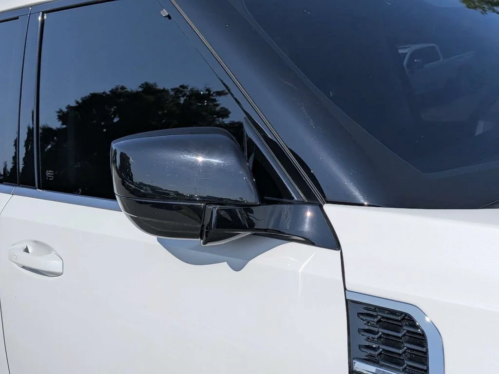 Used 2025 White Nissan SV image 10