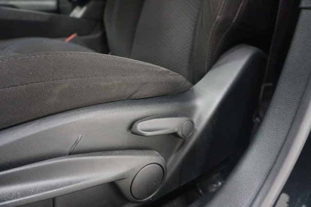 Used 2025 Diamond Black Crystal Pearlcoat Jeep Sport image 17