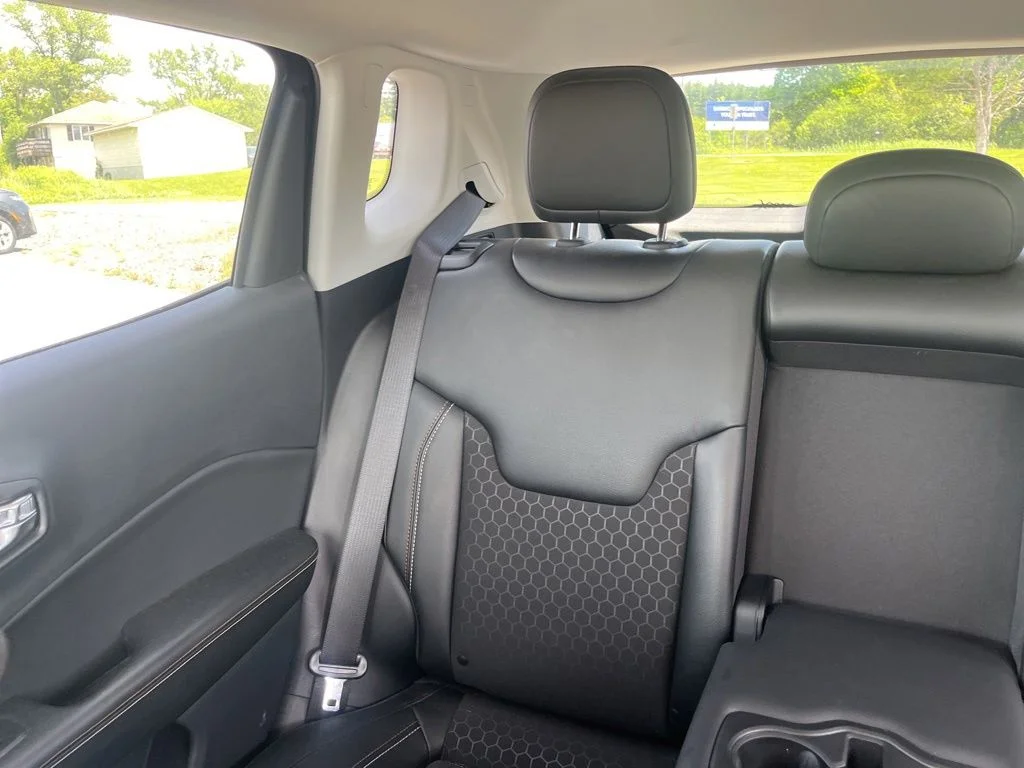 Used 2021 Gray Jeep Latitude image 14